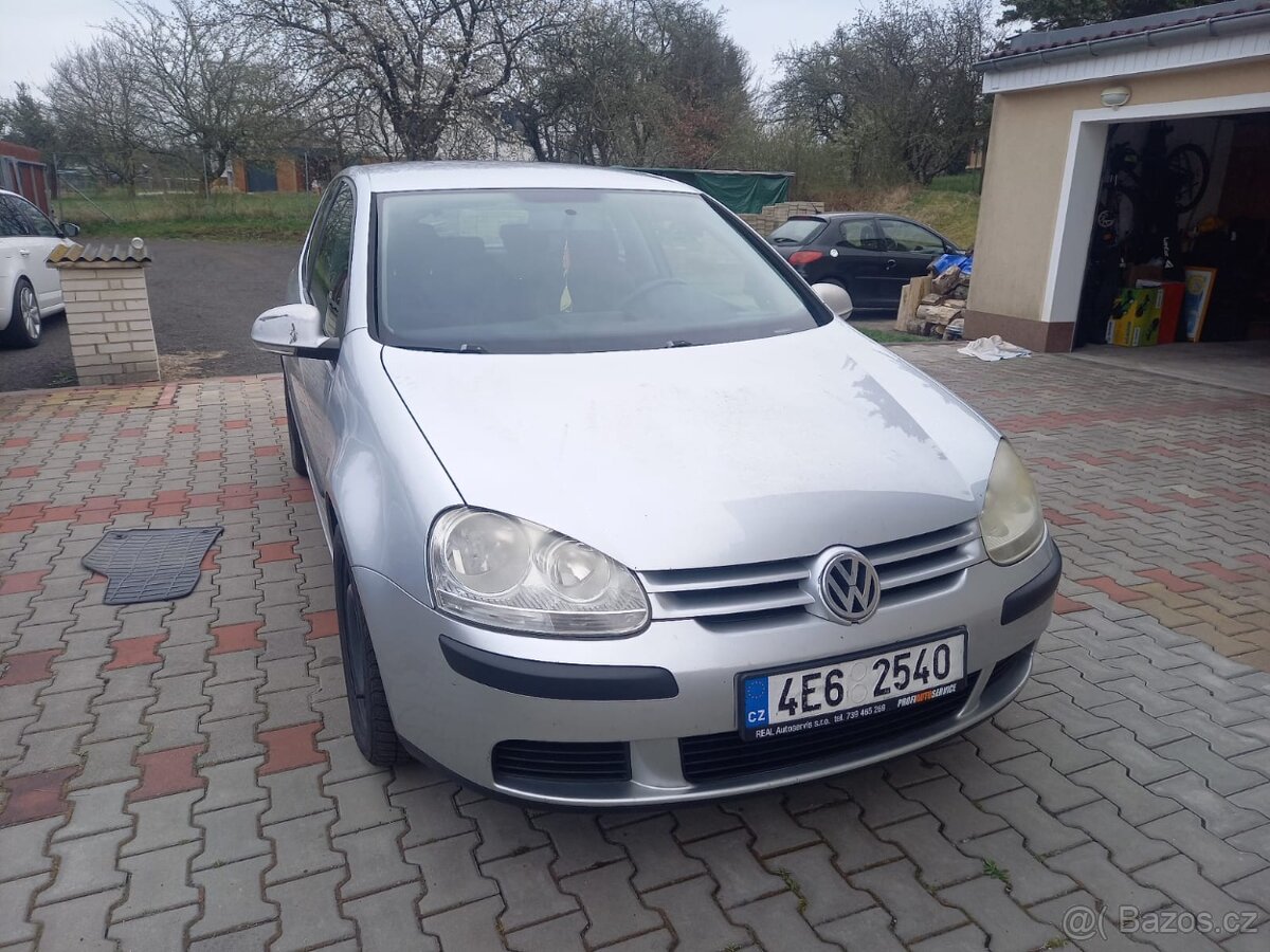 Golf V 1.9 TDI 66 kW, r.v. 2006, 246 000 km