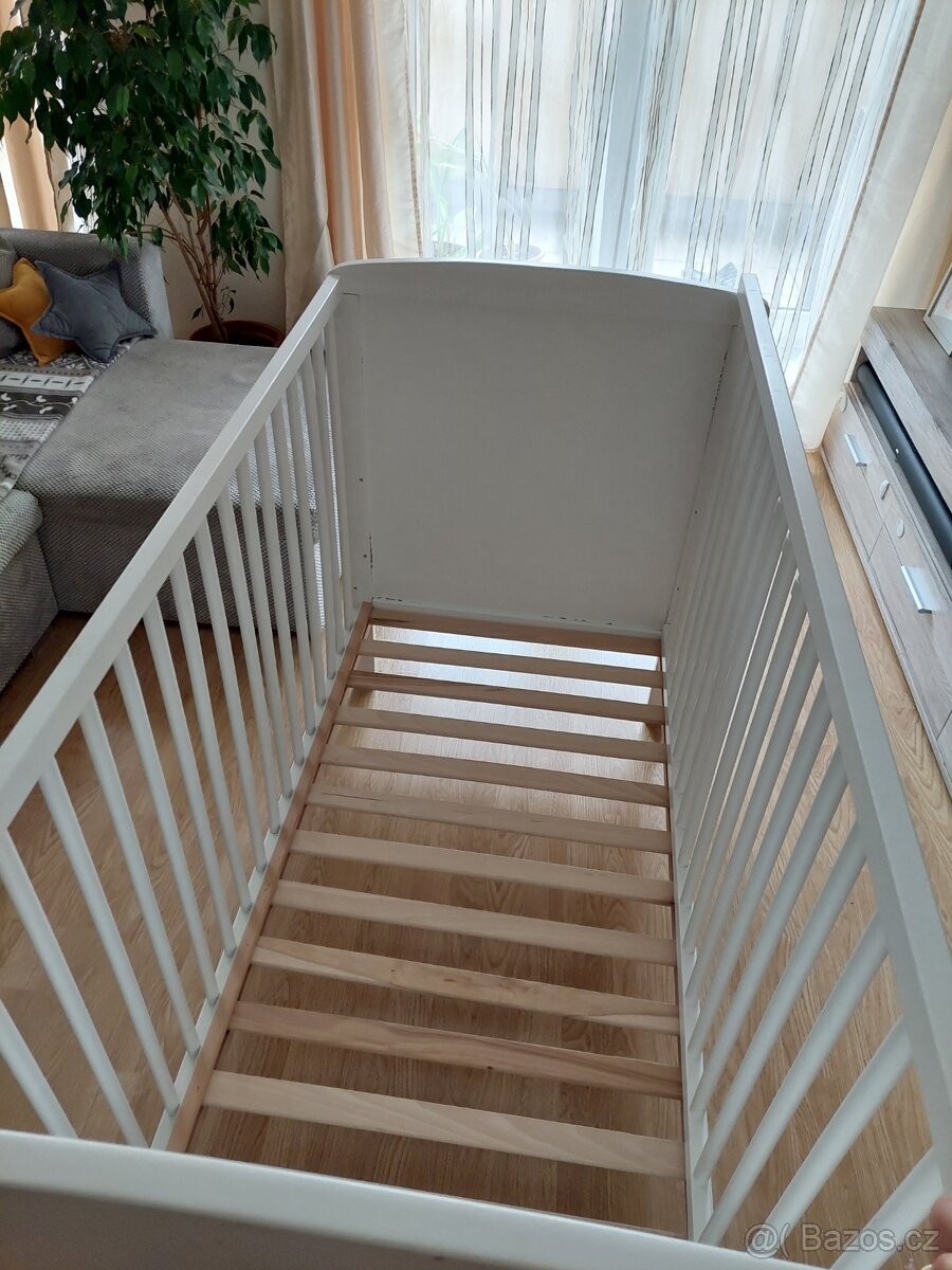 Dětská postýlka 120x60 s matrací