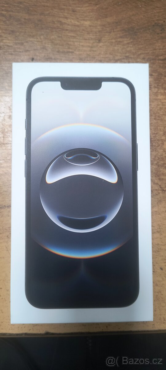 iPhone 16e