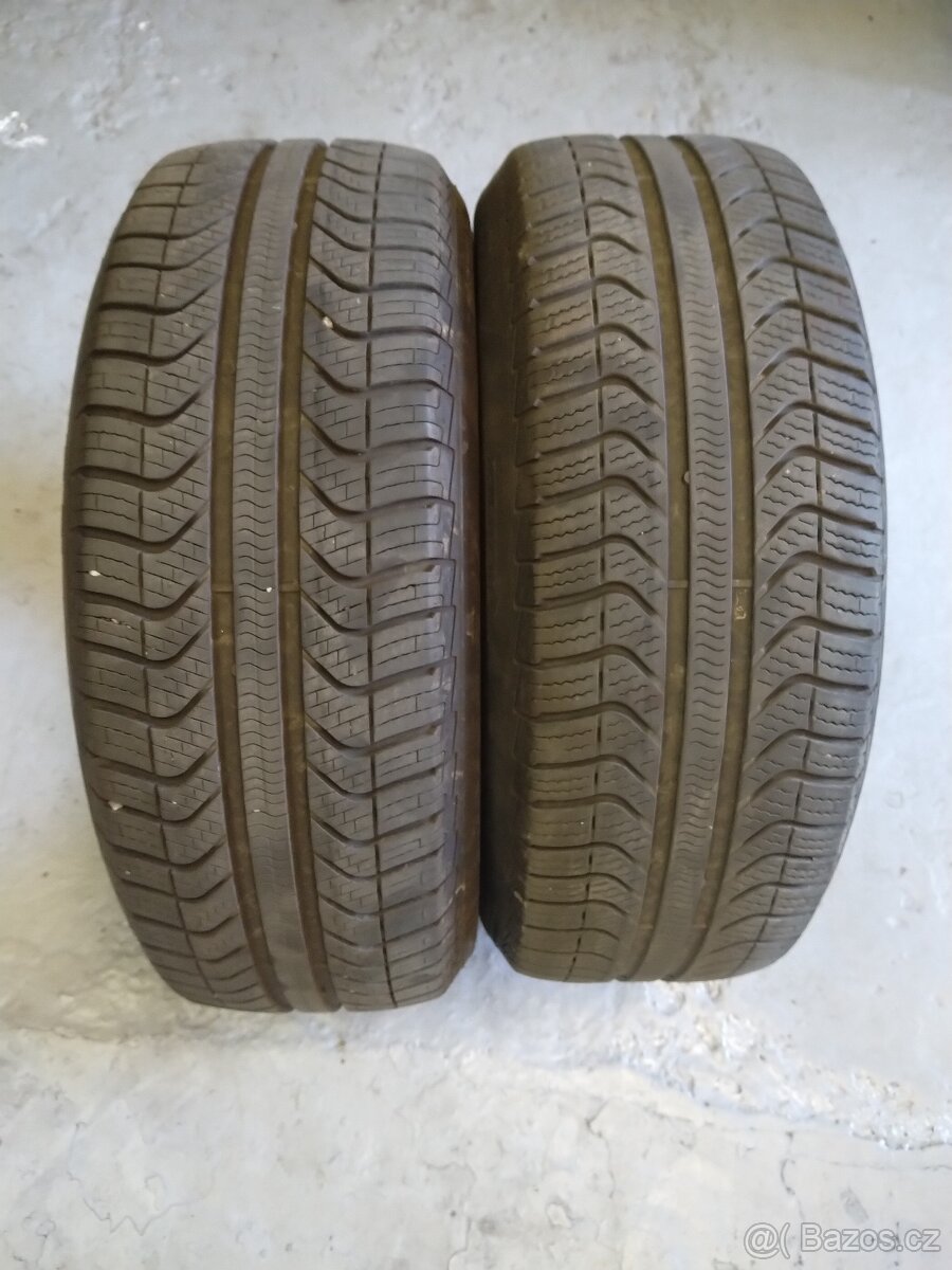 2x celoroční pneu PIRELLI, 205/55 R17.