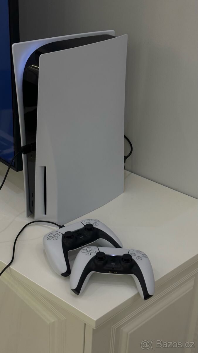 PlayStation 5 Slim 1TB + 2x ovladač, záruka