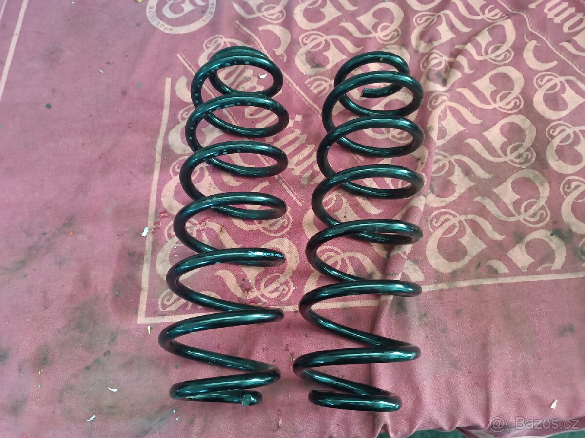 Pružiny Octavia 1