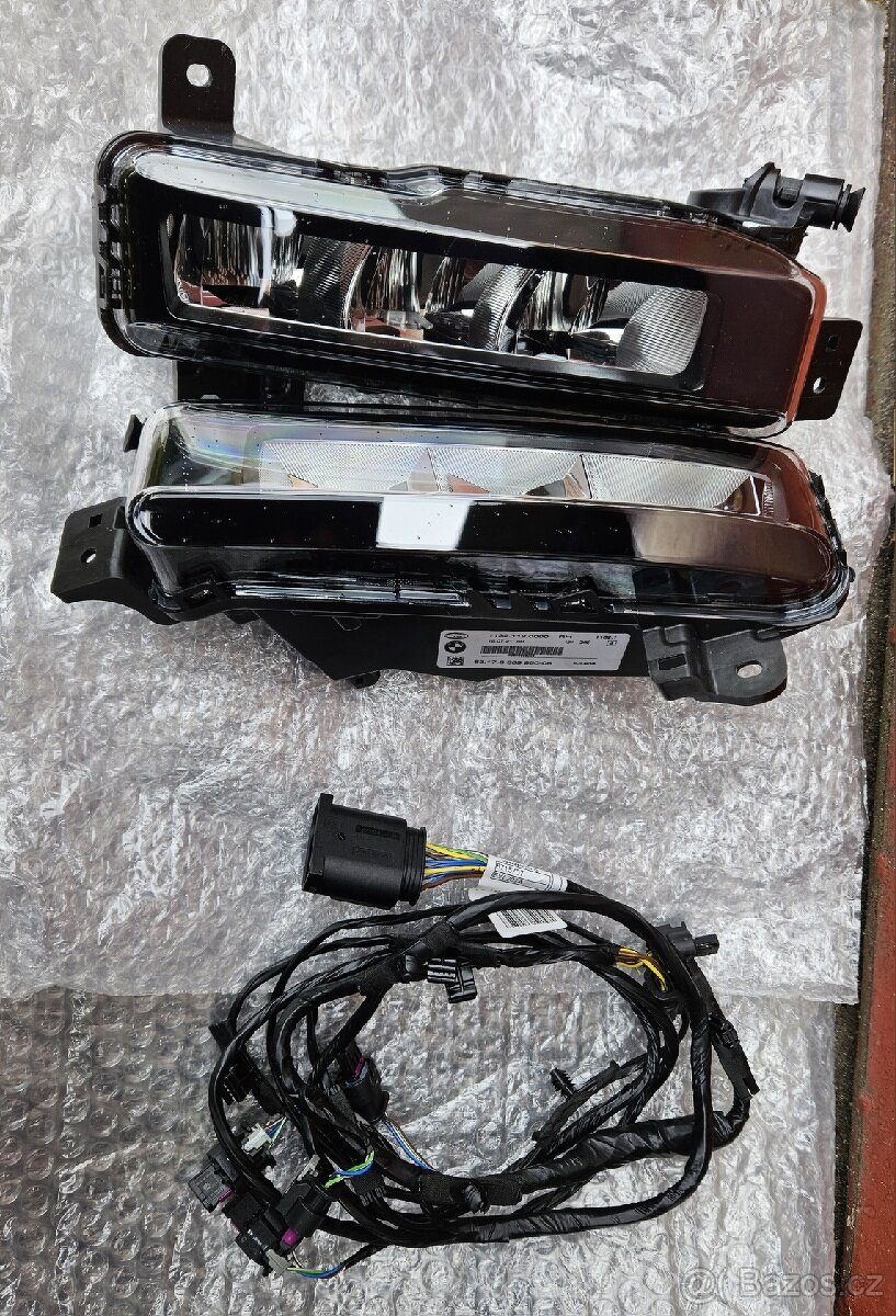 BMW F40 M paket originál nové LED mlhovky s kabeláží