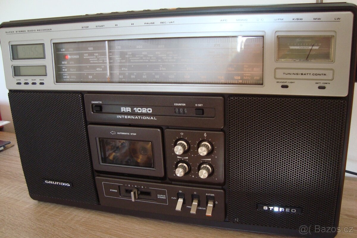 Radiomagnetofon Grundig RR-1020