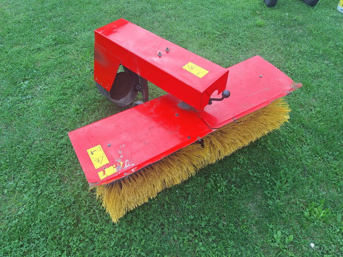 Zametací kartáč Terra Vari