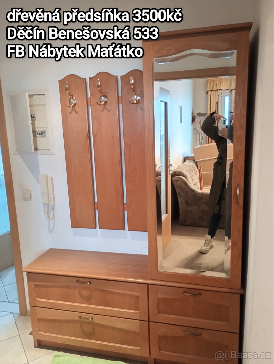 Předsíň/předsíňová sestava skříňka masiv dřevěná