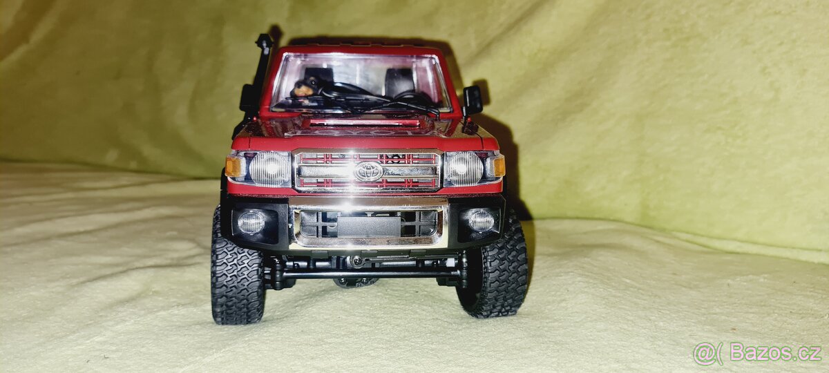 RC Auto Toyota Land Cruiser 1:12