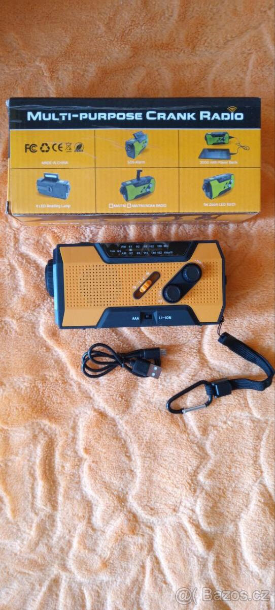 Multifunkční solární nouzové rádio