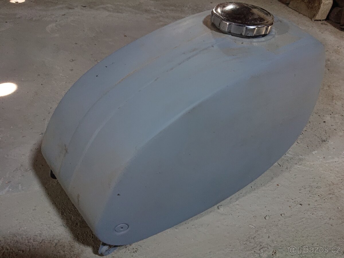 Nádrž jawa 350