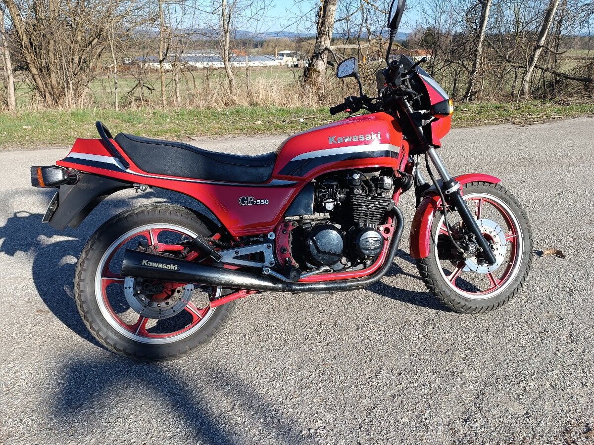 Kawasaki GPZ 550