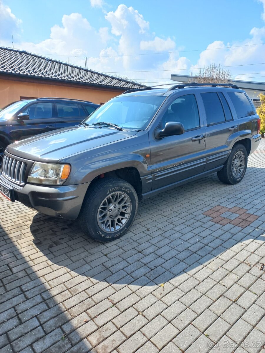 JEEP GRAND CHEROKEE