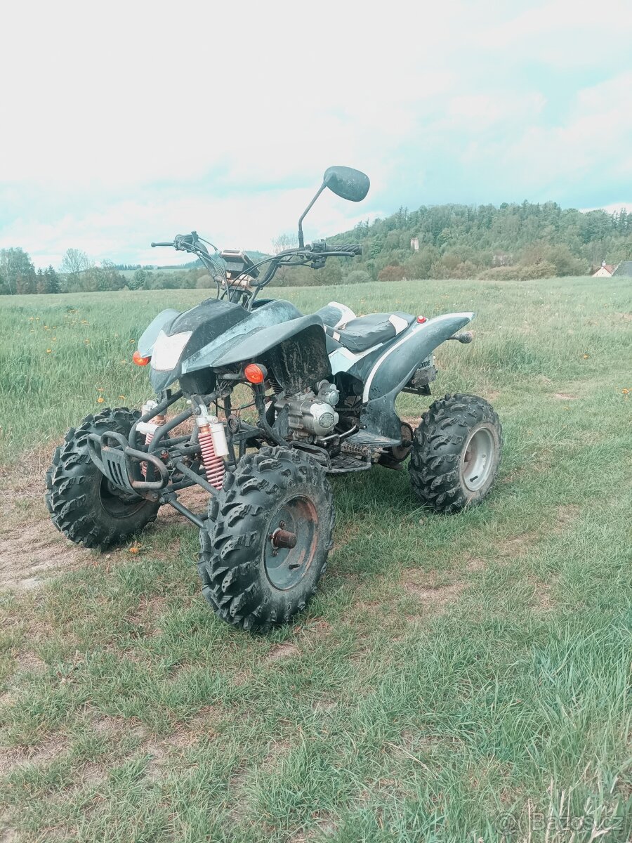 Čtyřkolka 250ccm