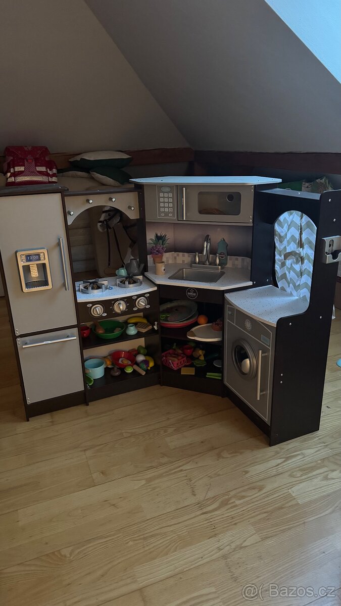 Kidkraft velká hrací dětská kuchyňka s doplňky viz foto