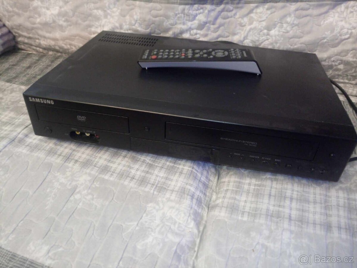 DVD / VHS COMBO značky SAMSUNG + origo dálka