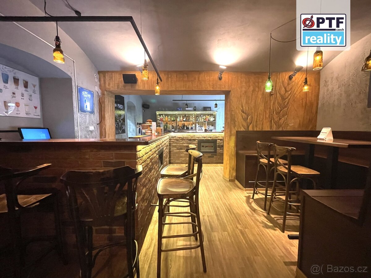 Pronájem zavedeného baru v centru, 102 m2 - Plzeň