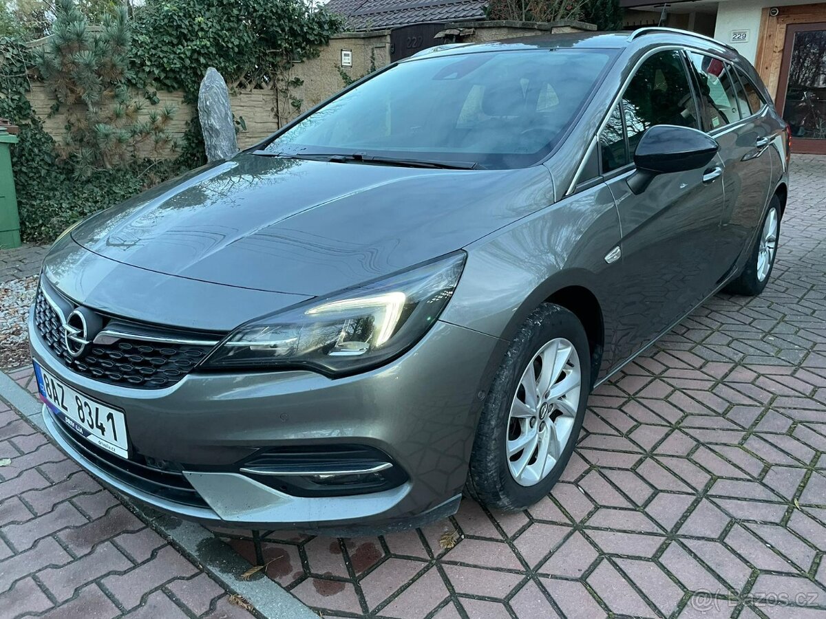 Opel Astra 1.5 Cdti 1.MAJIT ČR KAMERA NEHAVAR. DPH