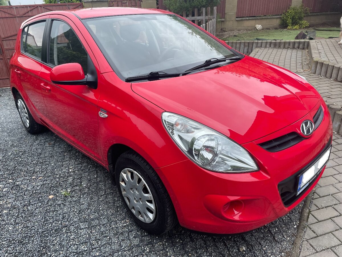 Hyundai i20, 1.2i, nová STK