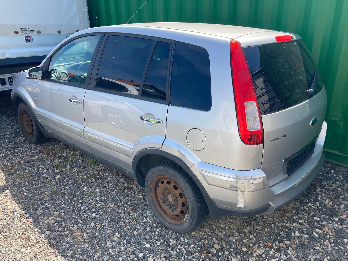 Ford Fusion na náhradní díly
