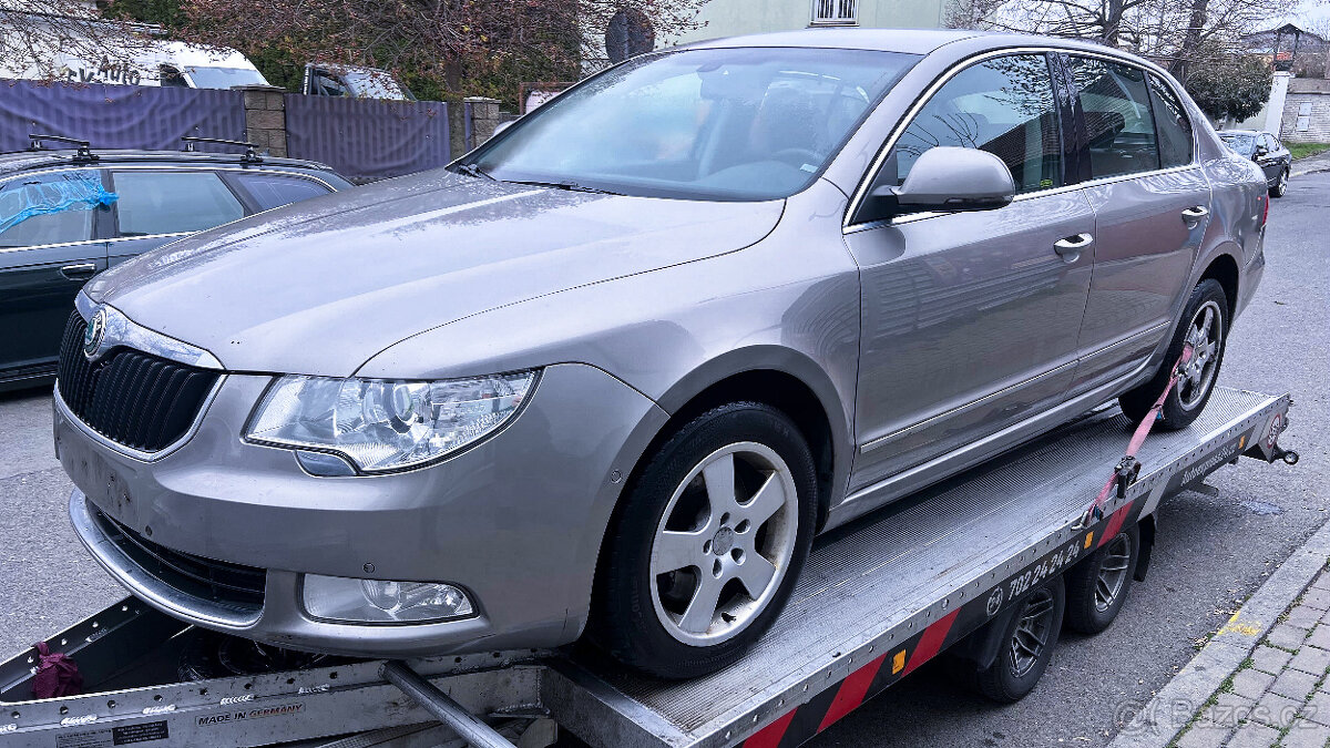 Vůz na náhradní díly Škoda Superb 2 sedan 2009 CBBB KPS LF8H