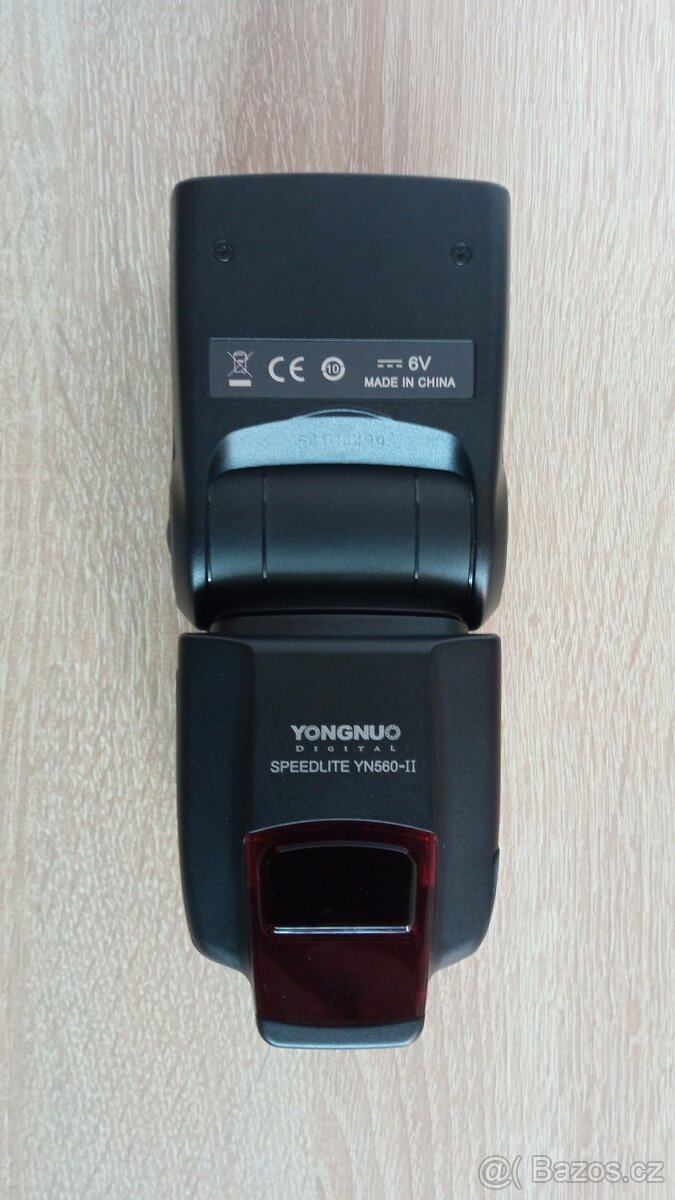 Blesk Yongnuo YN-560 II SPEEDLITE druhý