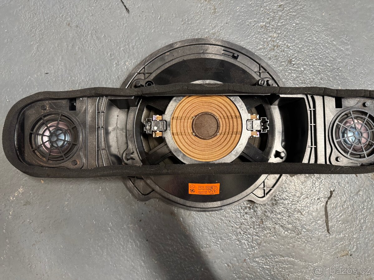 Mercedes-Benz W211/W219 E-class Subwoofer