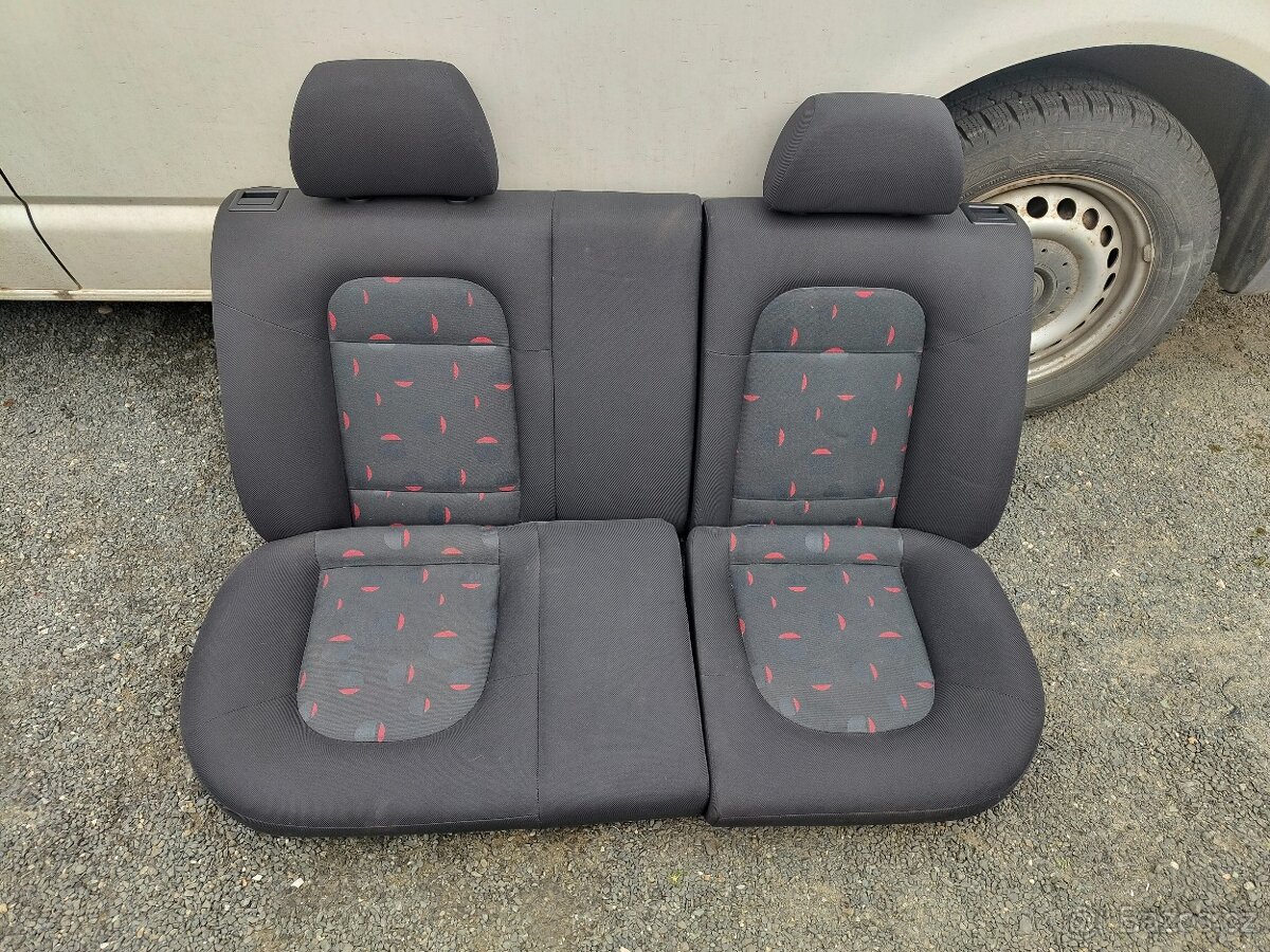 Zadní sedačky Fabia 1