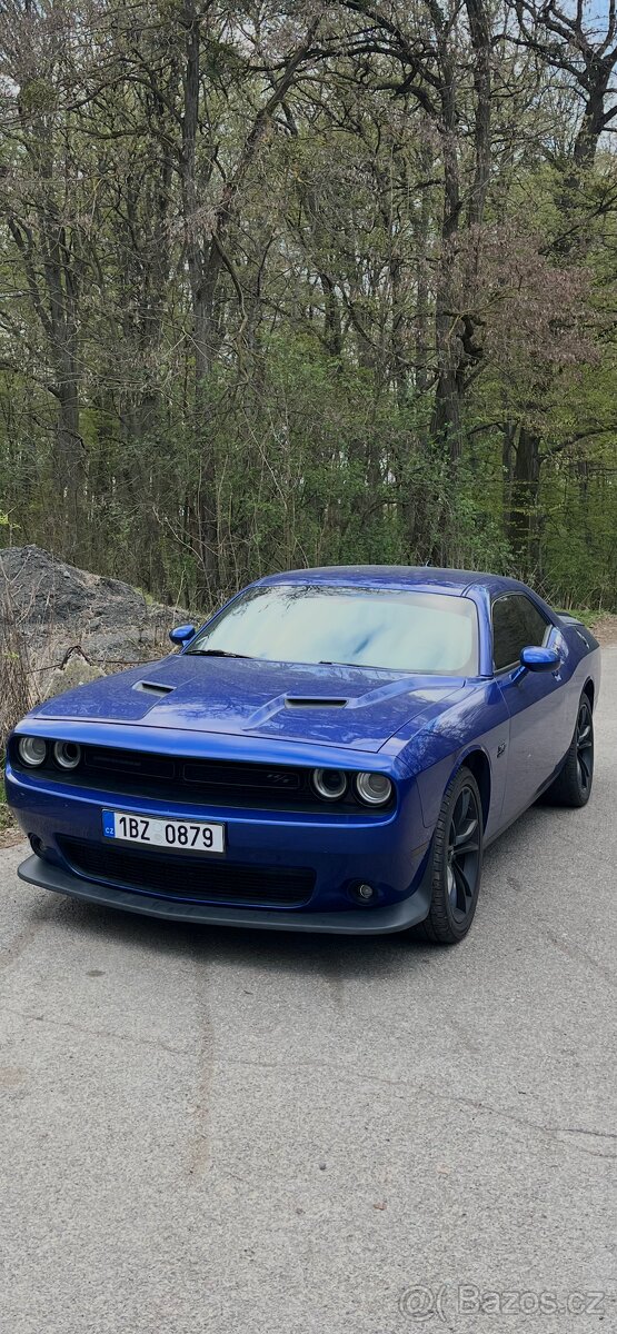 Dodge Challenger 5,7 hemi