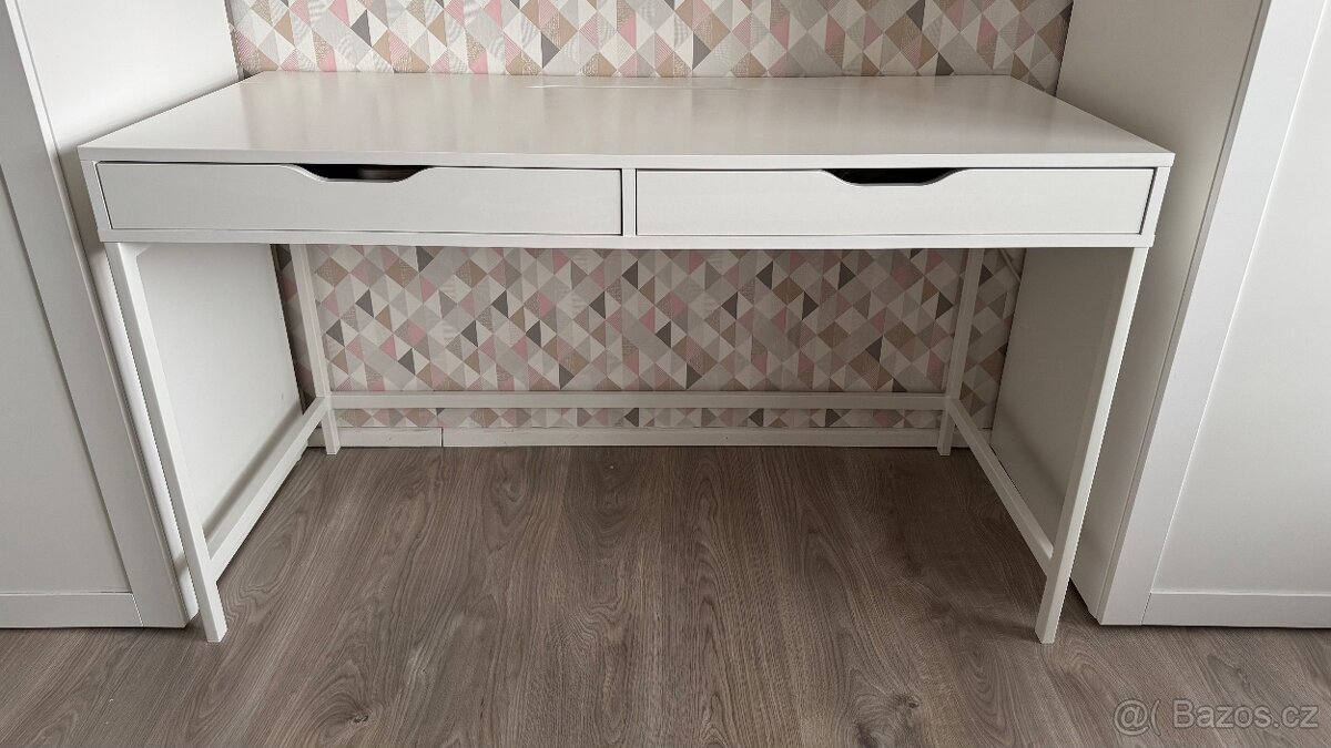 Psací stůl ALEX od ikea