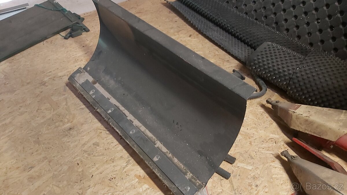 Sněhová radlice na minidumper Lumag MD300
