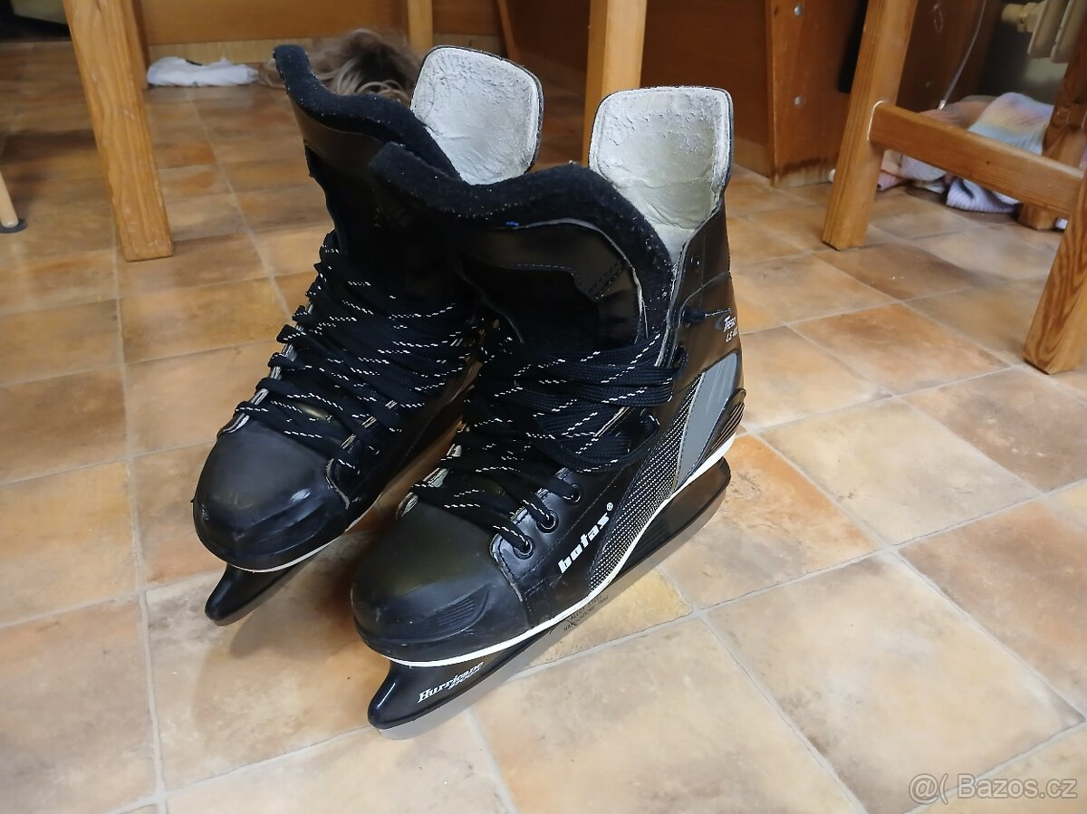 Hokejové brusle Botas Trego 402