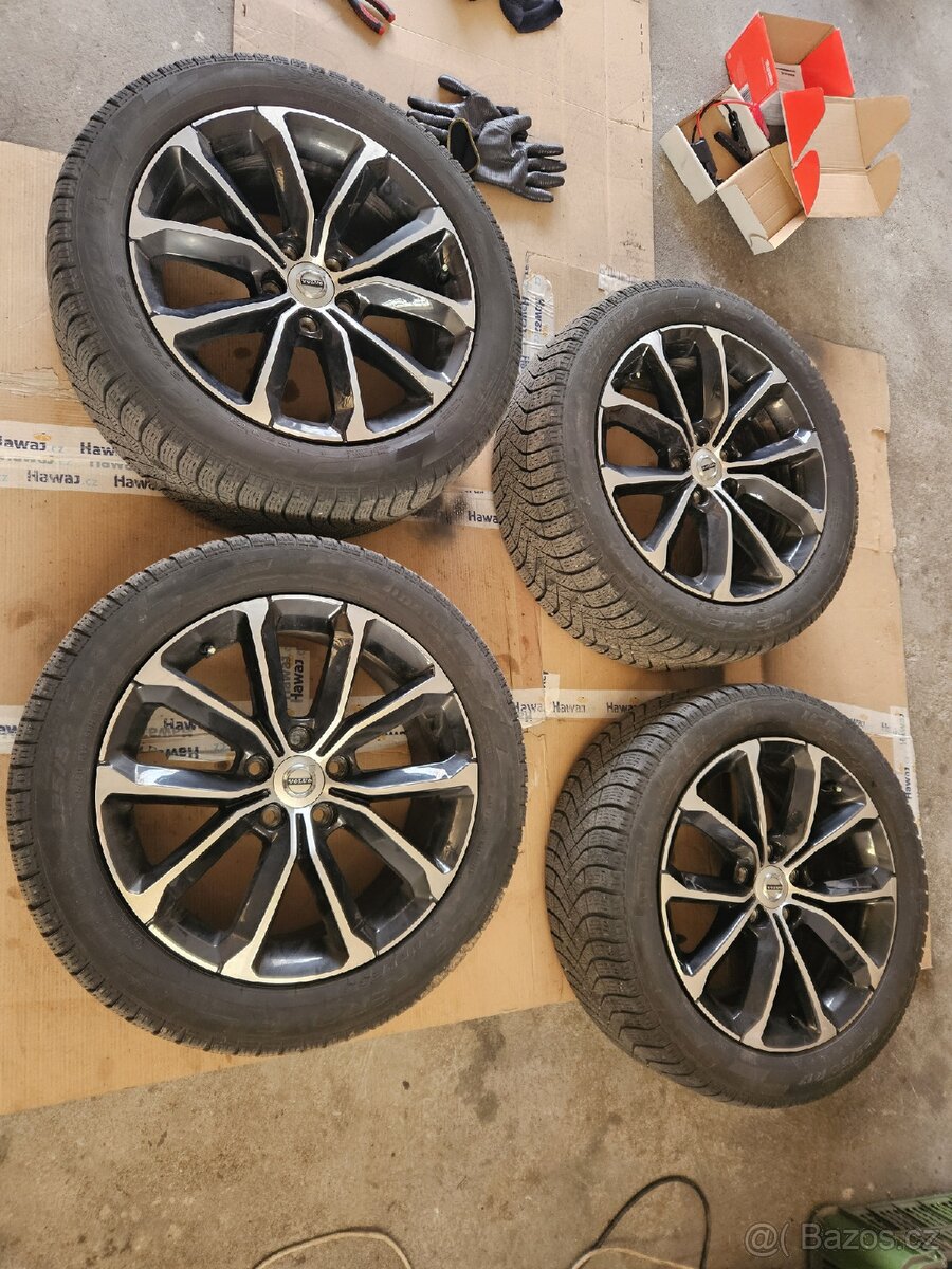 Originální volvo r17, pneu na dojetí