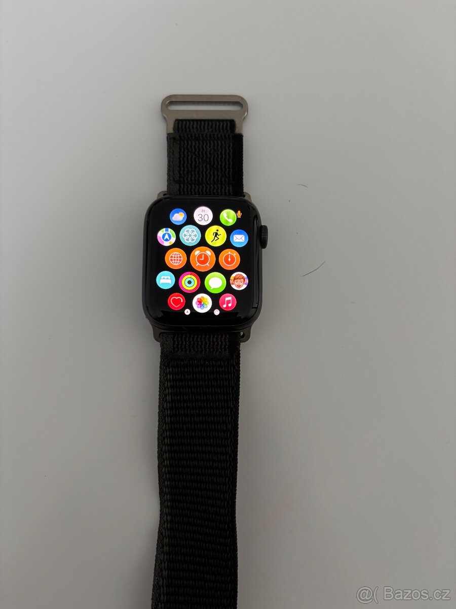Apple Watch SE 44mm