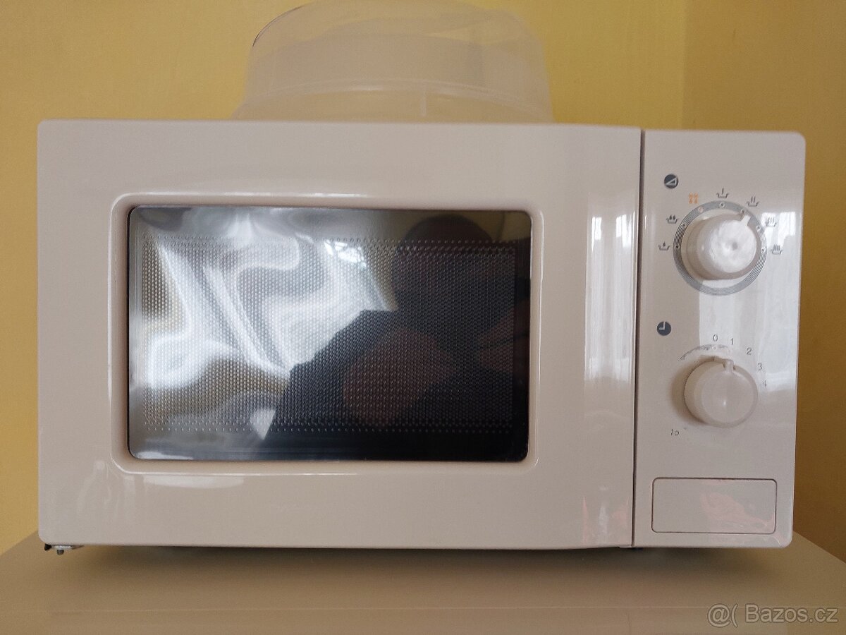 Mikrovlnka - trouba Daewoo 700W