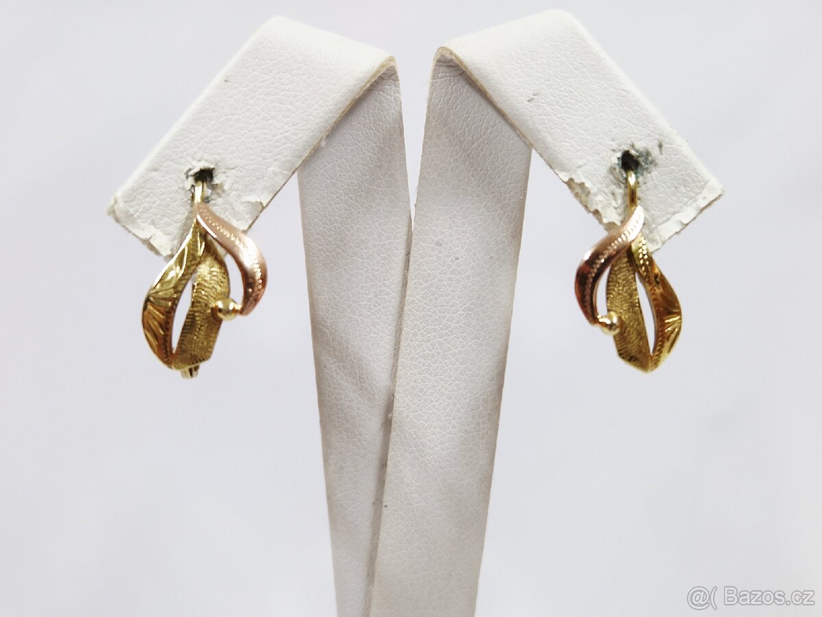 Zlaté náušnice