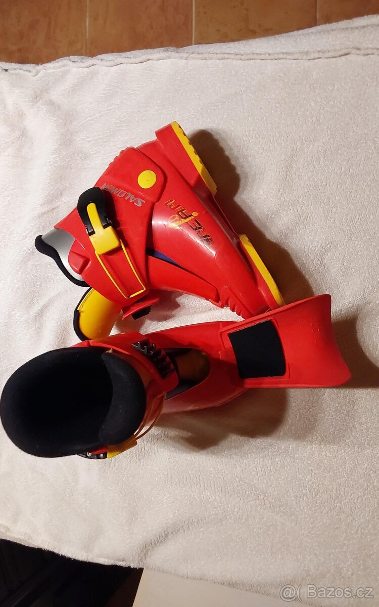 Dětské boty na sjezdové lyžování Salomon 19/220, EUR 22