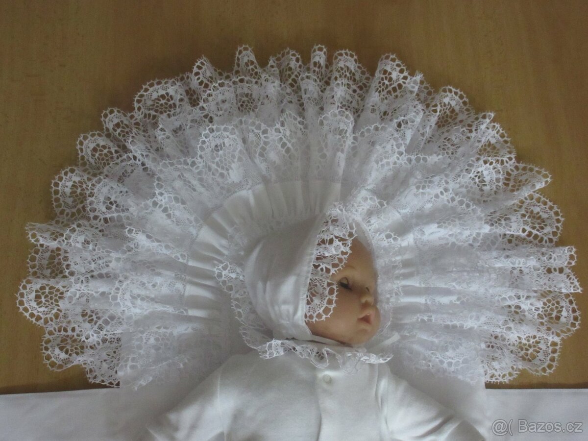 Klasická retro zavinovačka paličkovaná krajka