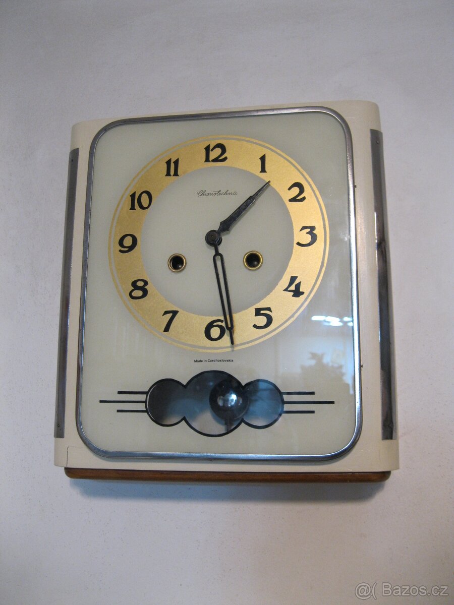 Kuchyňské bicí hodiny z roku 1958 Chronotechna