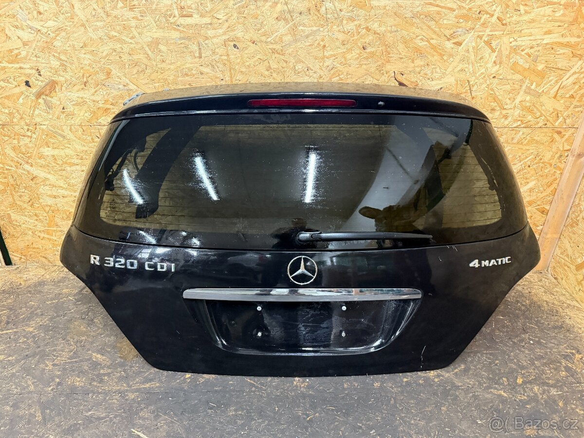 DVEŘE KUFRU MERCEDES R-CLASS W251