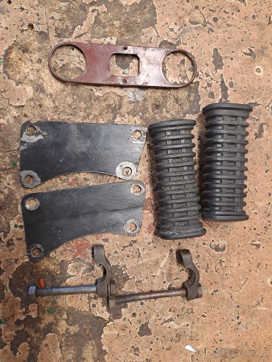 Jawa 550 555 kývačka panelka