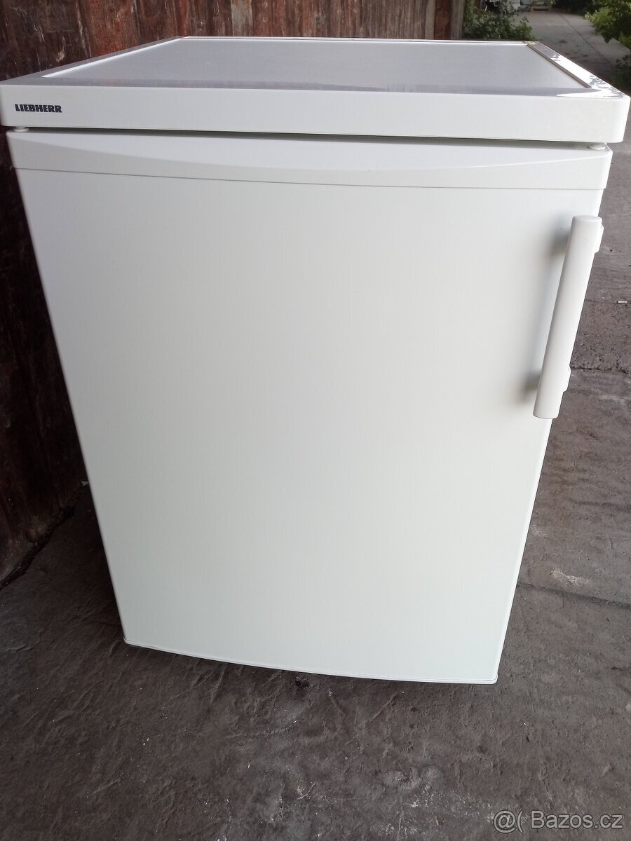 Lednička Liebherr - skoro nová , široká 60 cm
