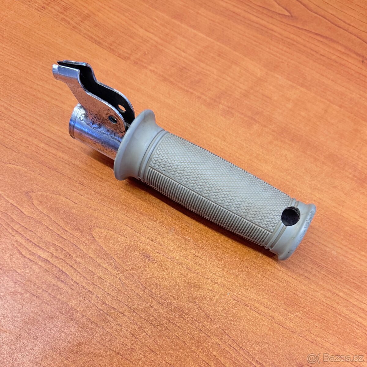 Stadion , Jawetta - rukojeť řazení