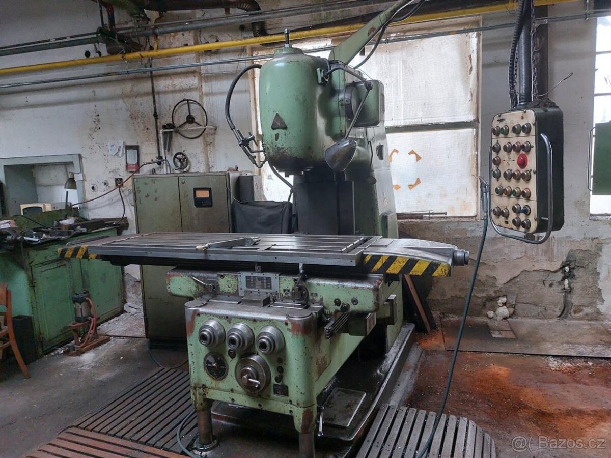 Vertikální frézka TOS FB 40 V (8367)