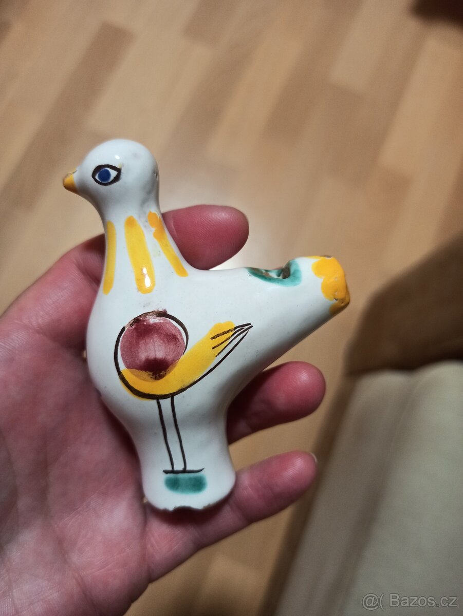 Prodám keramickou píšťalku ptáčka retro