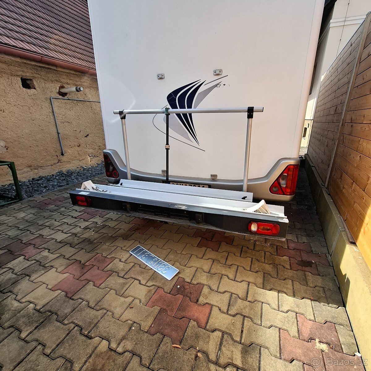 NOSIČ NA MOTORKU THULE NA 160KG, ZA KARAVAN