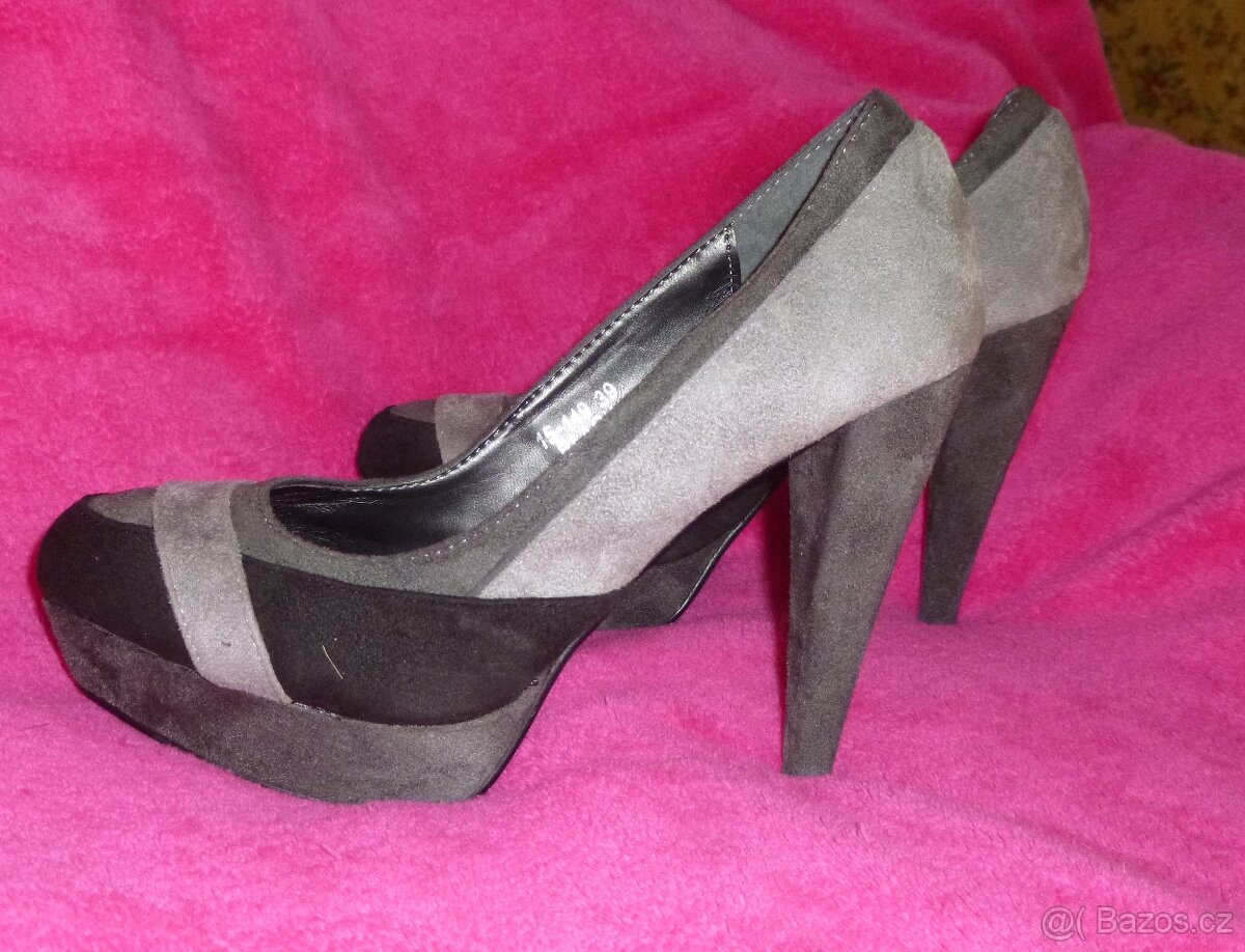 SAMETOVÉ LODIČKY vel.39