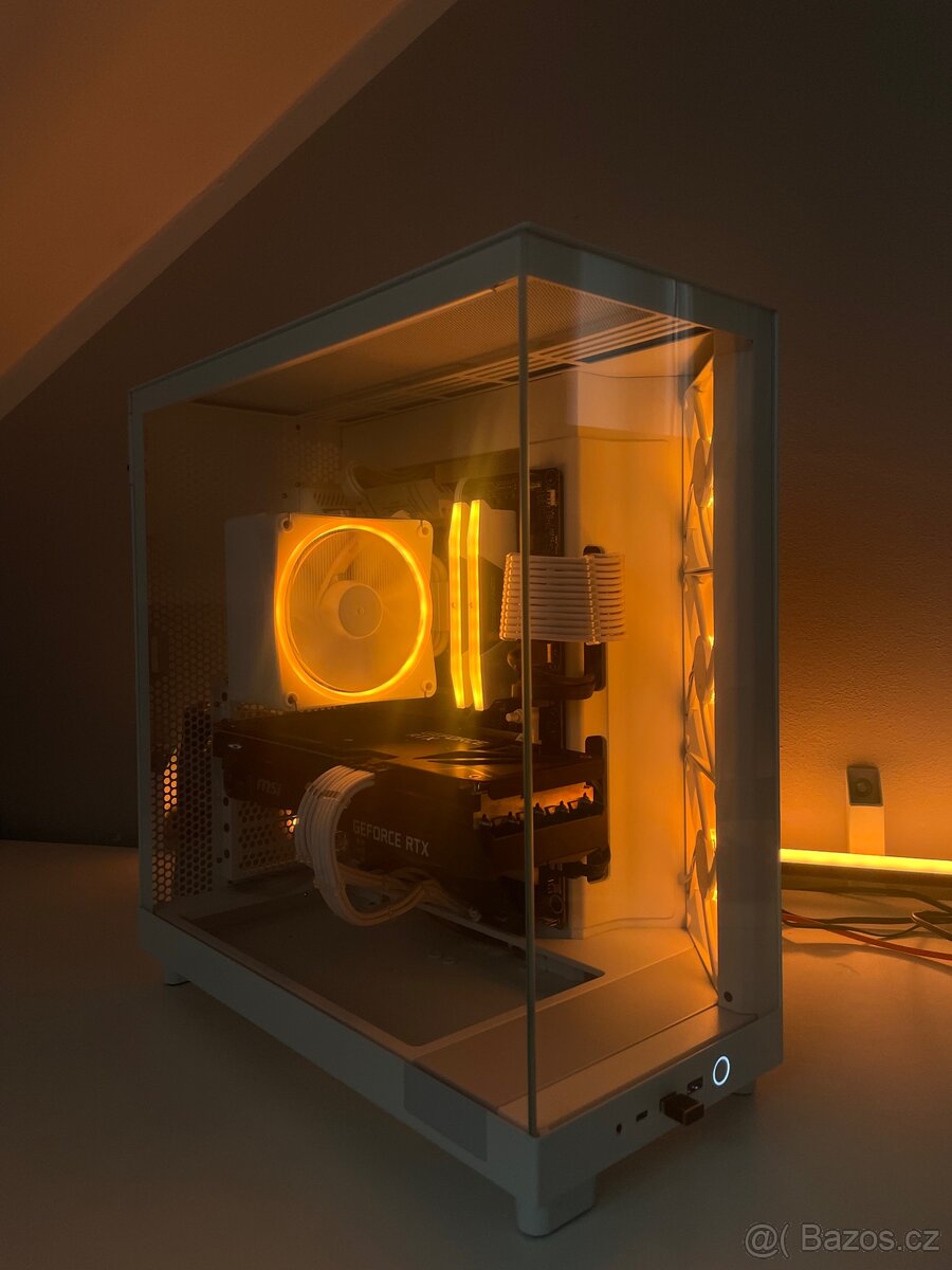 Počítač bez grafické karty