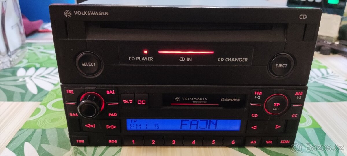 Originální autorádio VW GAMMA 5 + VW CD přehrávač