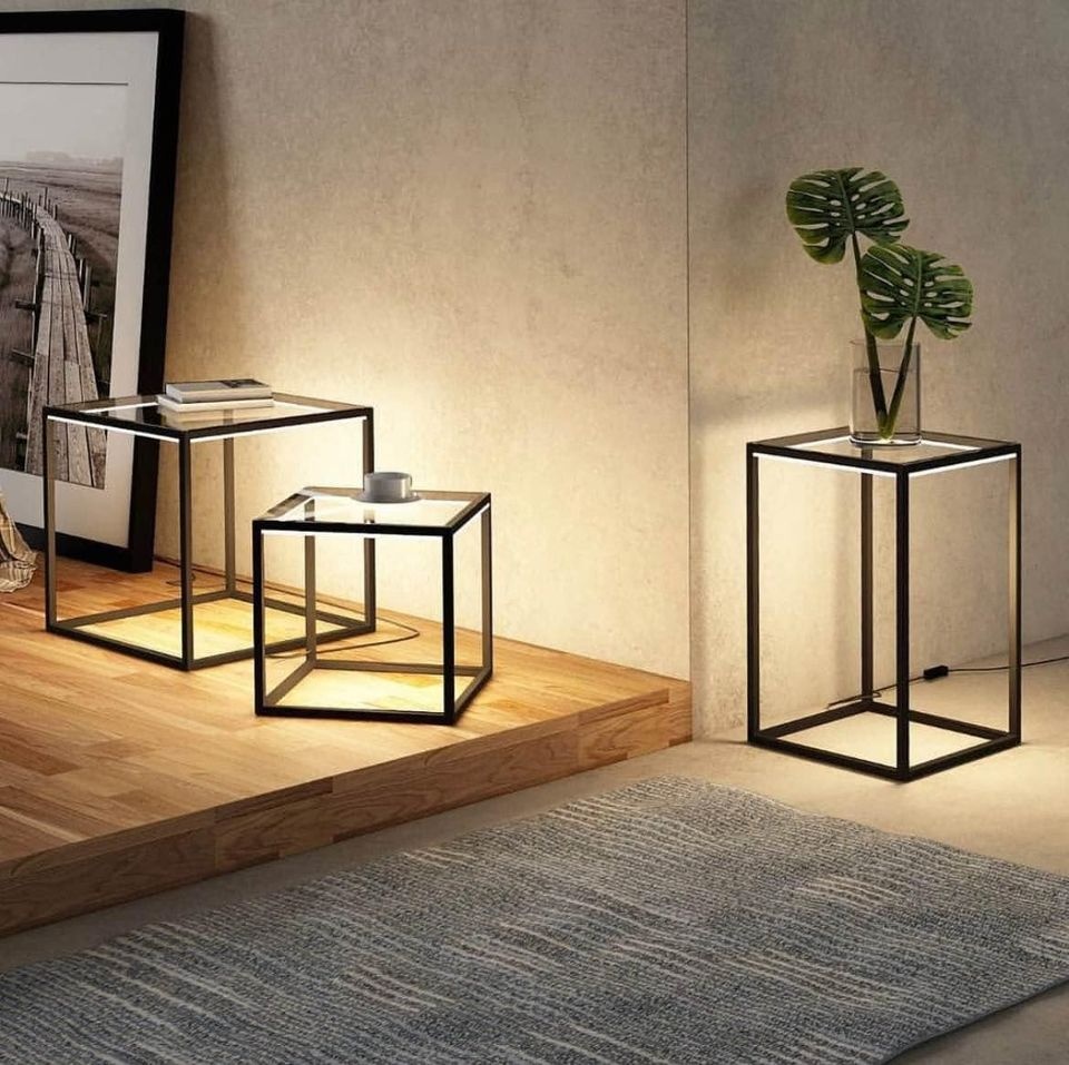 Designový LED odkládací stolek - kvádr