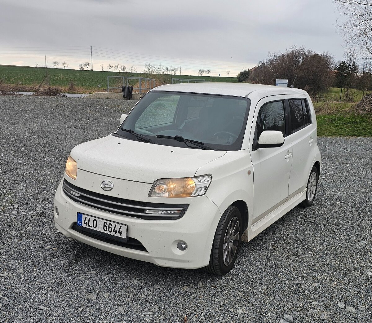 Daihatsu Materia 1.5 16V 76 kw - automat., vhodné na reklamu