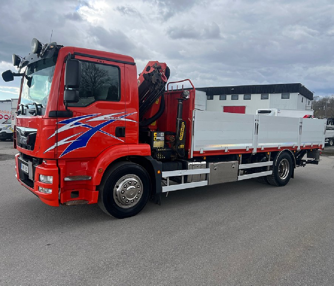 MAN TGM 18.290 4x2 valník s hydraulickou rukou